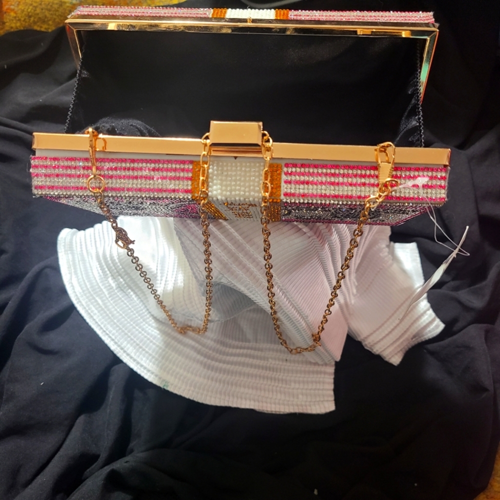 Bedazzled money box purse, pink and silver